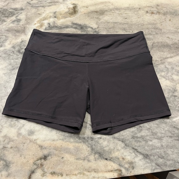 Reversible Lululemon Groove shorts tall - Picture 4 of 5